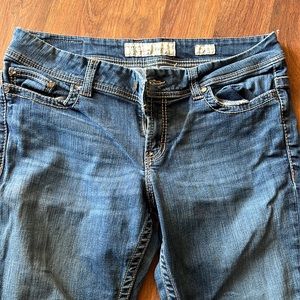 BKE Payton 34x31 1/2